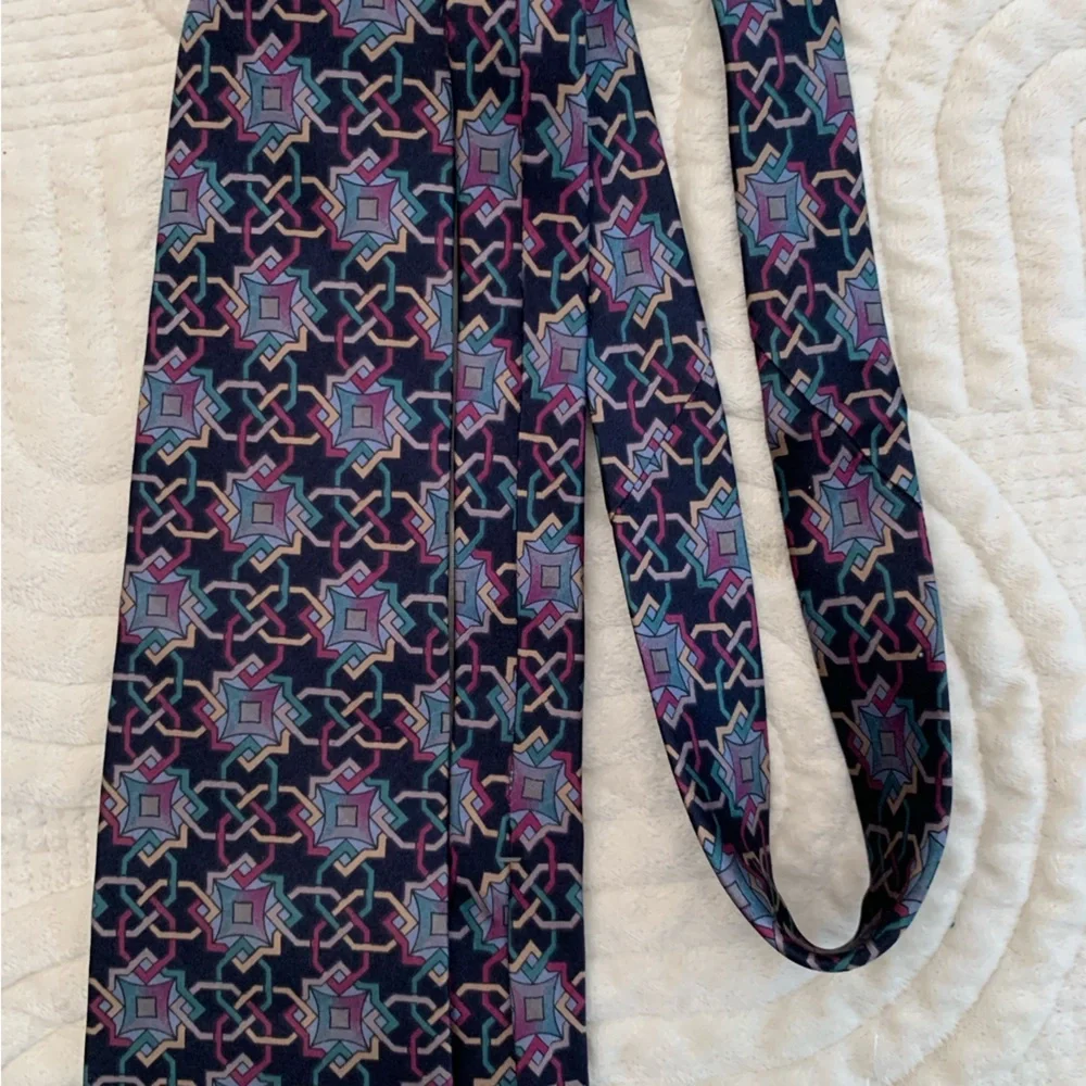 Zylos George Machado Italian Silk Navy Blue Patterned Tie